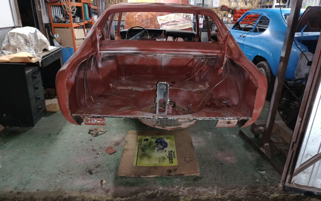 Rozbiórka – Fordów Capri MK