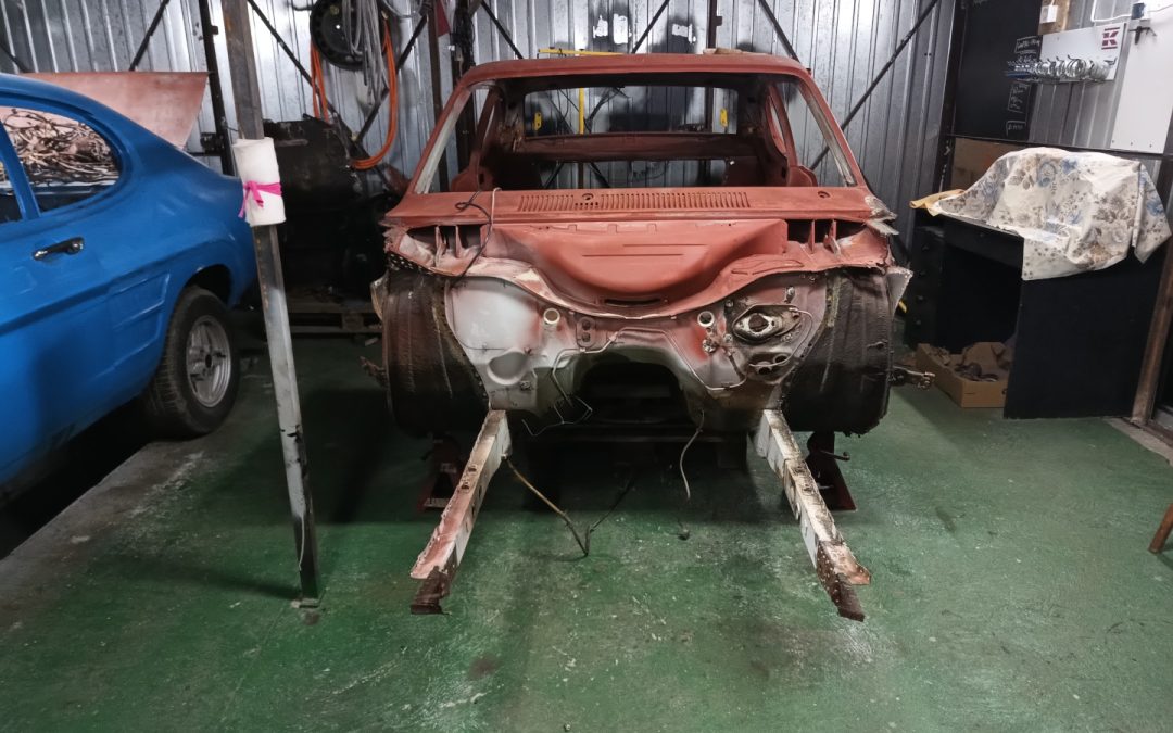 Dalsza Rozbiórka – Fordów Capri MK